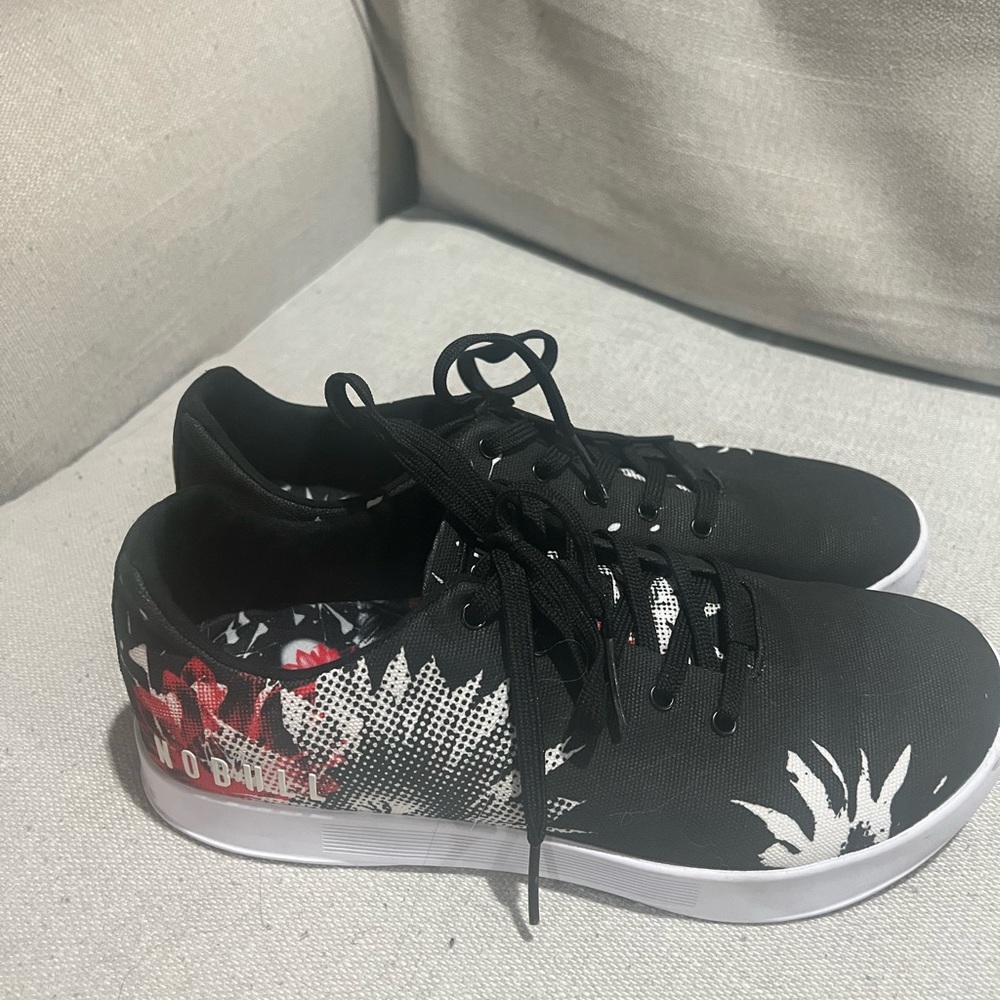 Nobull canvas floral trainer sz 10